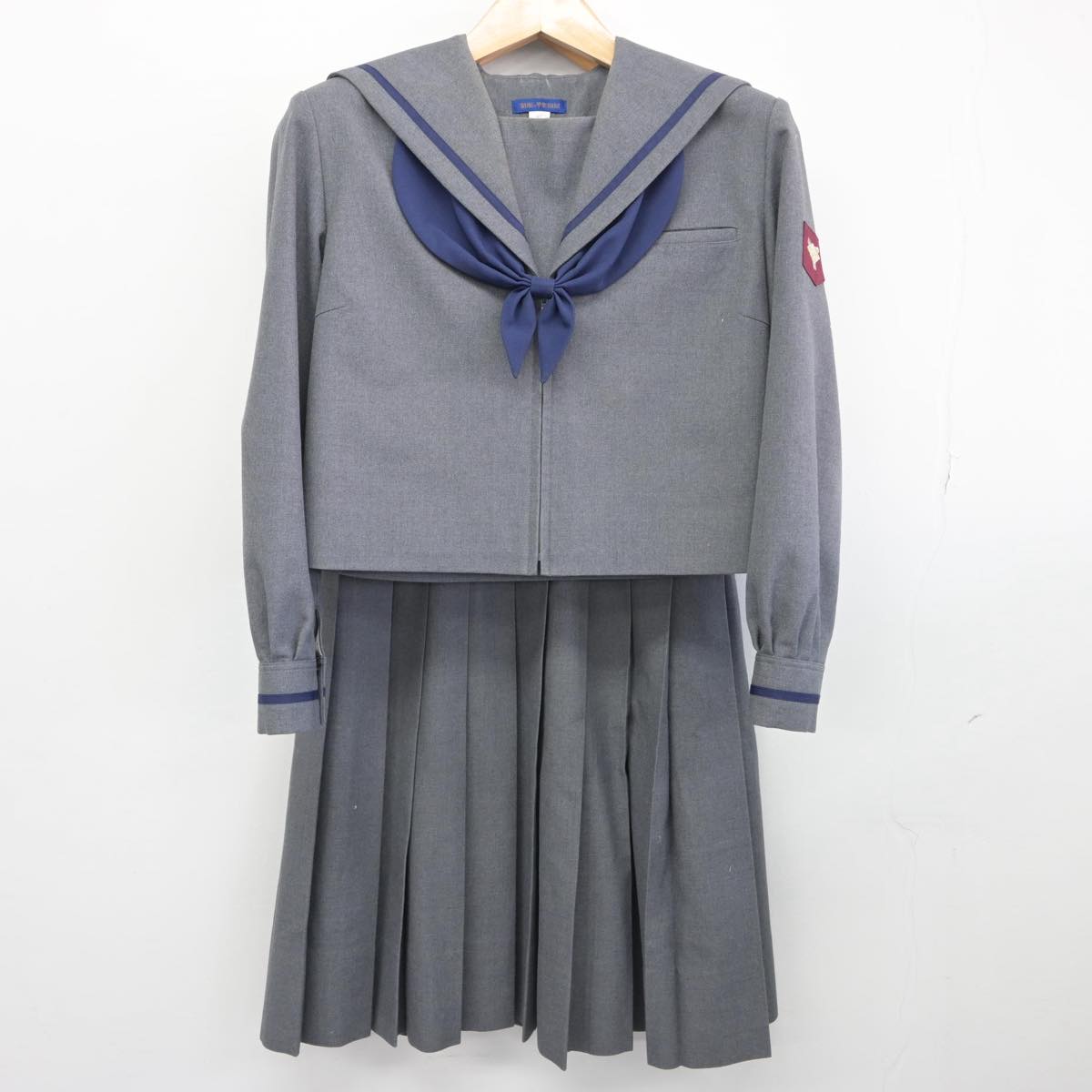 【中古】山梨県 上条中学校 女子制服 3点（セーラー服・ジャンパースカート）sf031018