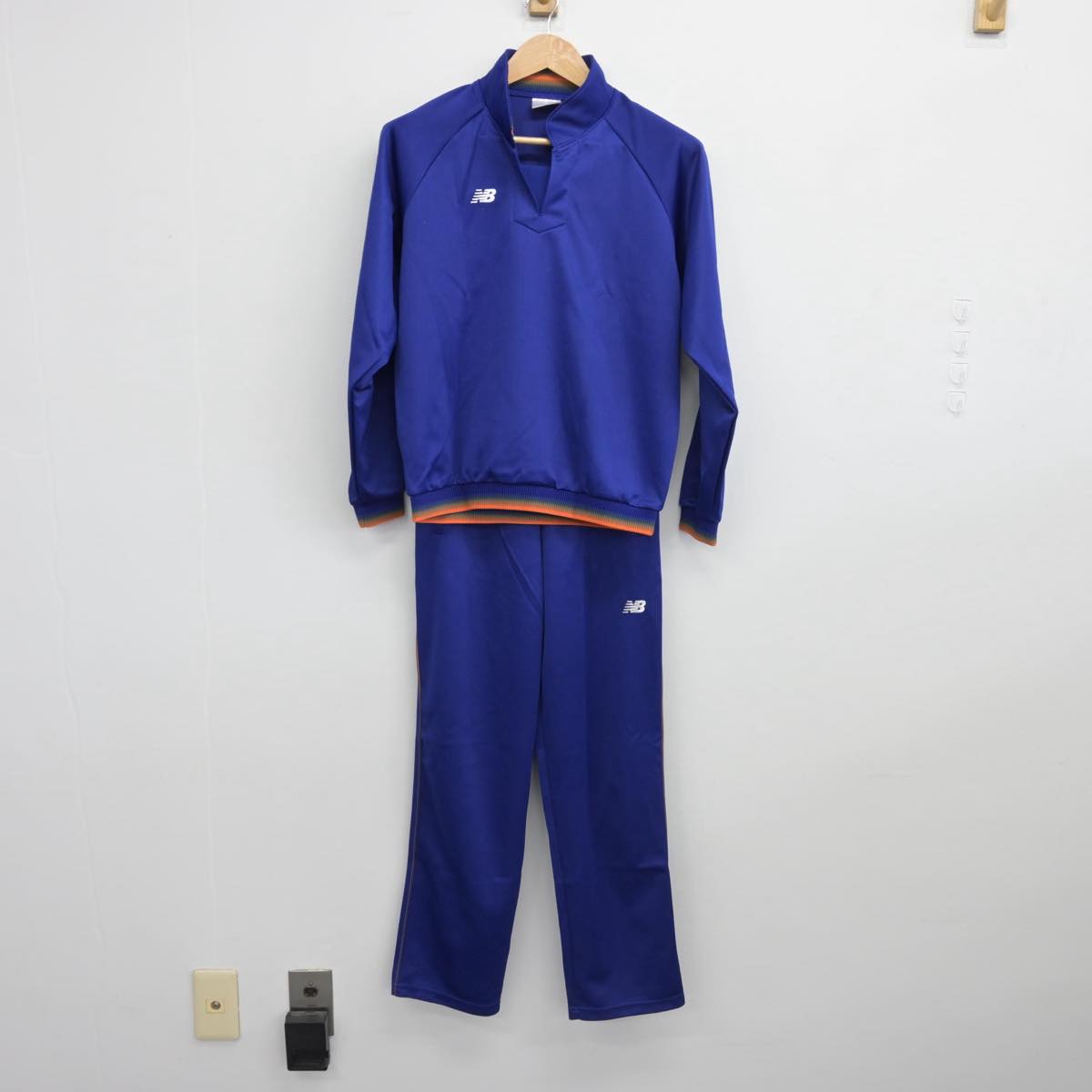 【中古】兵庫県 神戸市立長田中学校 女子制服 2点（ジャージ 上・ジャージ 下）sf031030