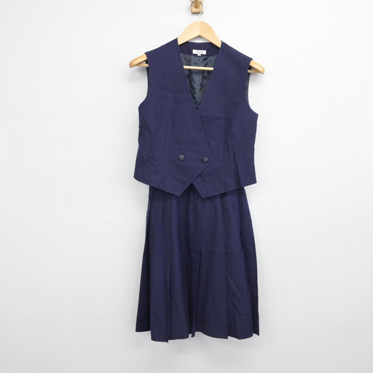 【中古】熊本県 真和高等学校 女子制服 3点（ブレザー・ベスト・スカート）sf031053