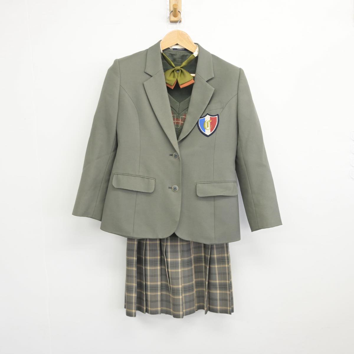 【中古】長野県 佐久長聖高等学校 女子制服 4点（ブレザー・ニット・スカート）sf031072