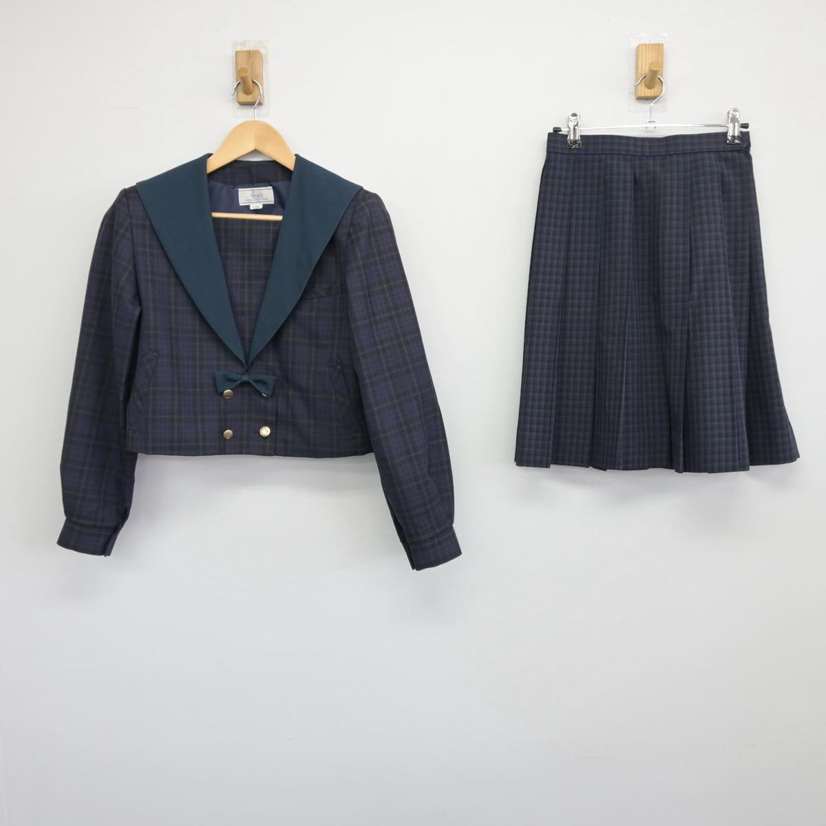 【中古】鹿児島県 鹿児島市立皇徳寺中学校 女子制服 2点（ブレザー・スカート）sf031080