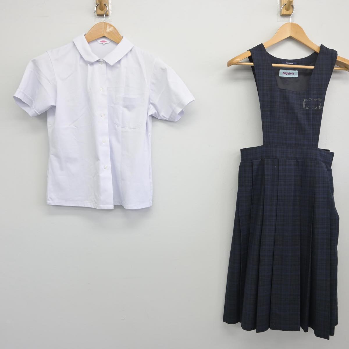 【中古】福岡県 西陵中学校 女子制服 2点（シャツ・ジャンパースカート）sf031116