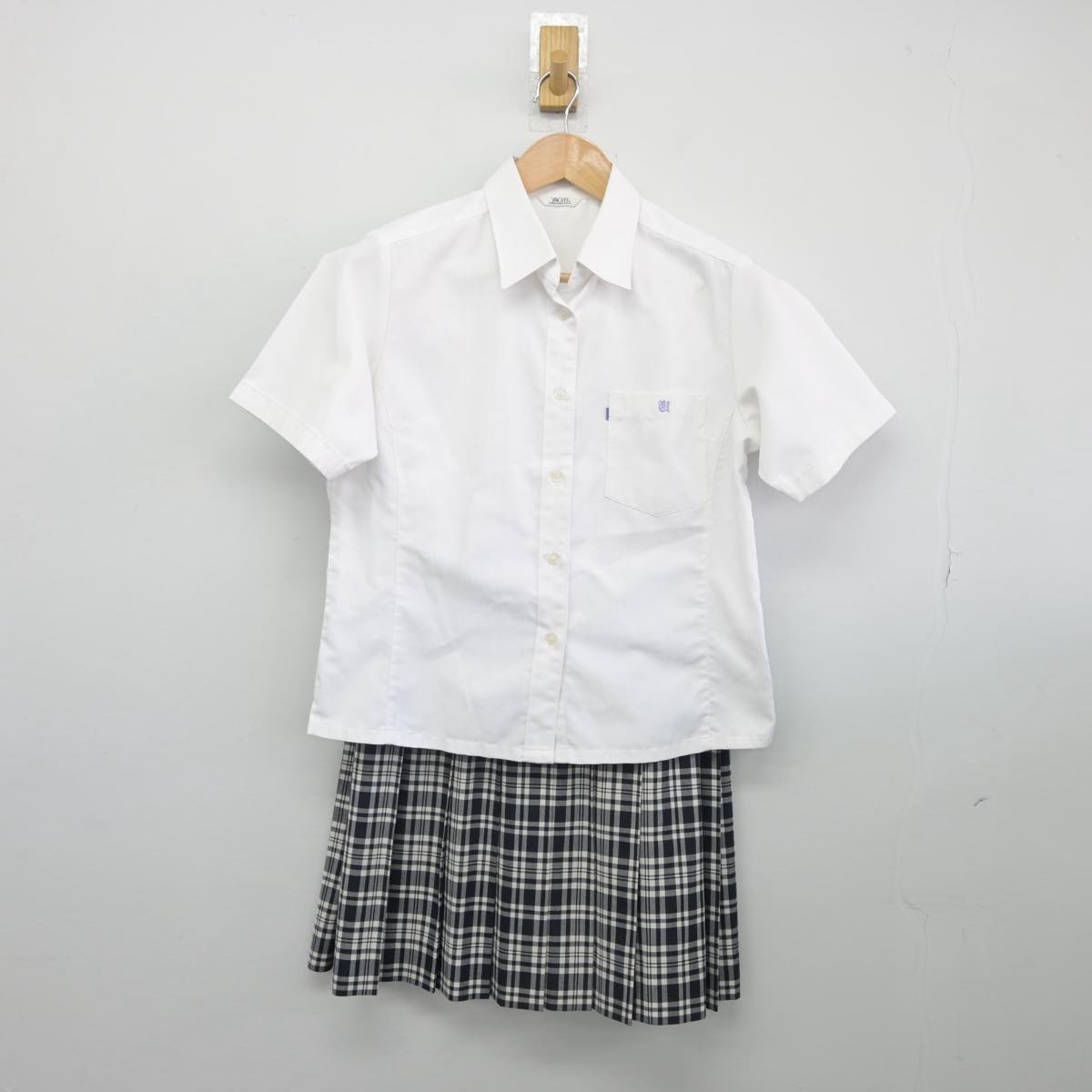 【中古】栃木県 宇都宮短期大学附属中学・高等学校 女子制服 3点（ニットベスト・シャツ・スカート）sf031131