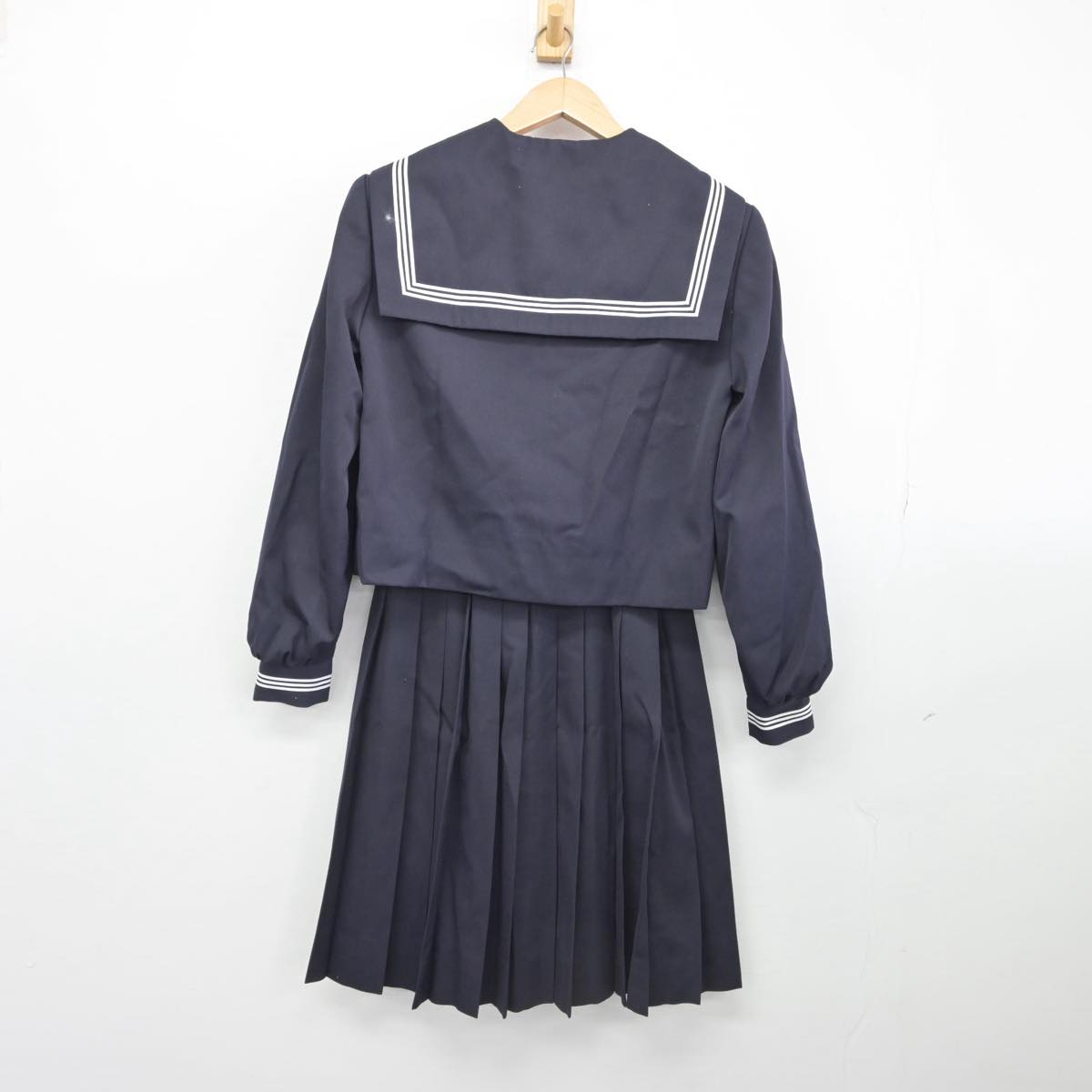 【中古】静岡県 北郷中学校 女子制服 3点（セーラー服・スカート）sf031145