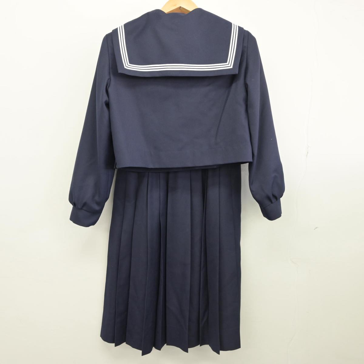 中古】福岡県 香椎高等学校 女子制服 3点（セーラー服・ジャンパースカート）sf031192 | 中古制服通販パレイド