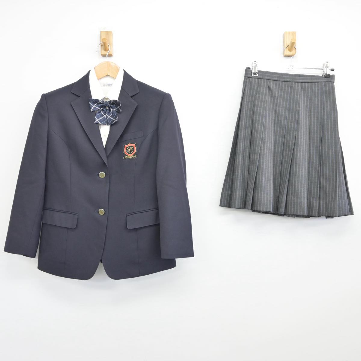 【中古】大阪府 和泉市立和泉中学校 女子制服 4点（ブレザー・シャツ・スカート）sf031214