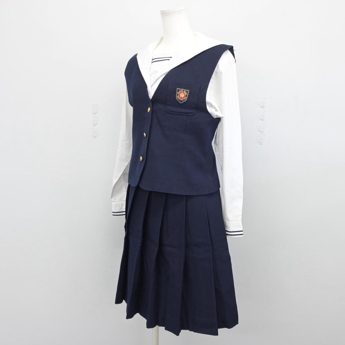 【中古】岡山県 就実高等学校 女子制服 5点（ブレザー・ベスト・セーラー服・スカート）sf031233