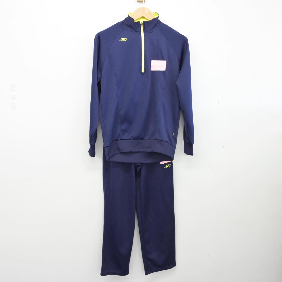 【中古】岡山県 学芸館高等学校 女子制服 2点（ジャージ 上・ジャージ 下）sf031240