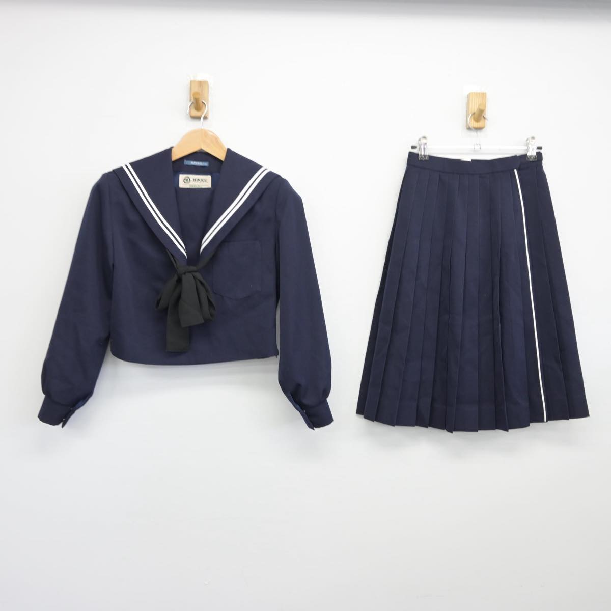 【中古】愛知県 葵中学校 女子制服 3点（セーラー服・スカート）sf031257