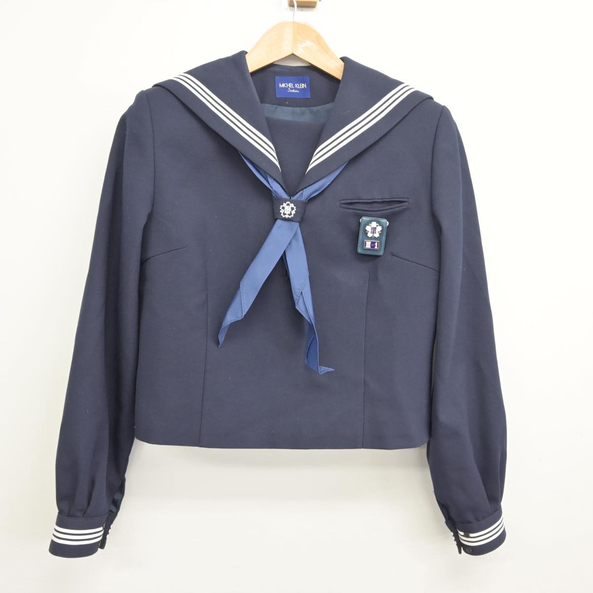 【中古】東京都 桜道中学校 女子制服 4点（セーラー服・ジャンパースカート）sf031302