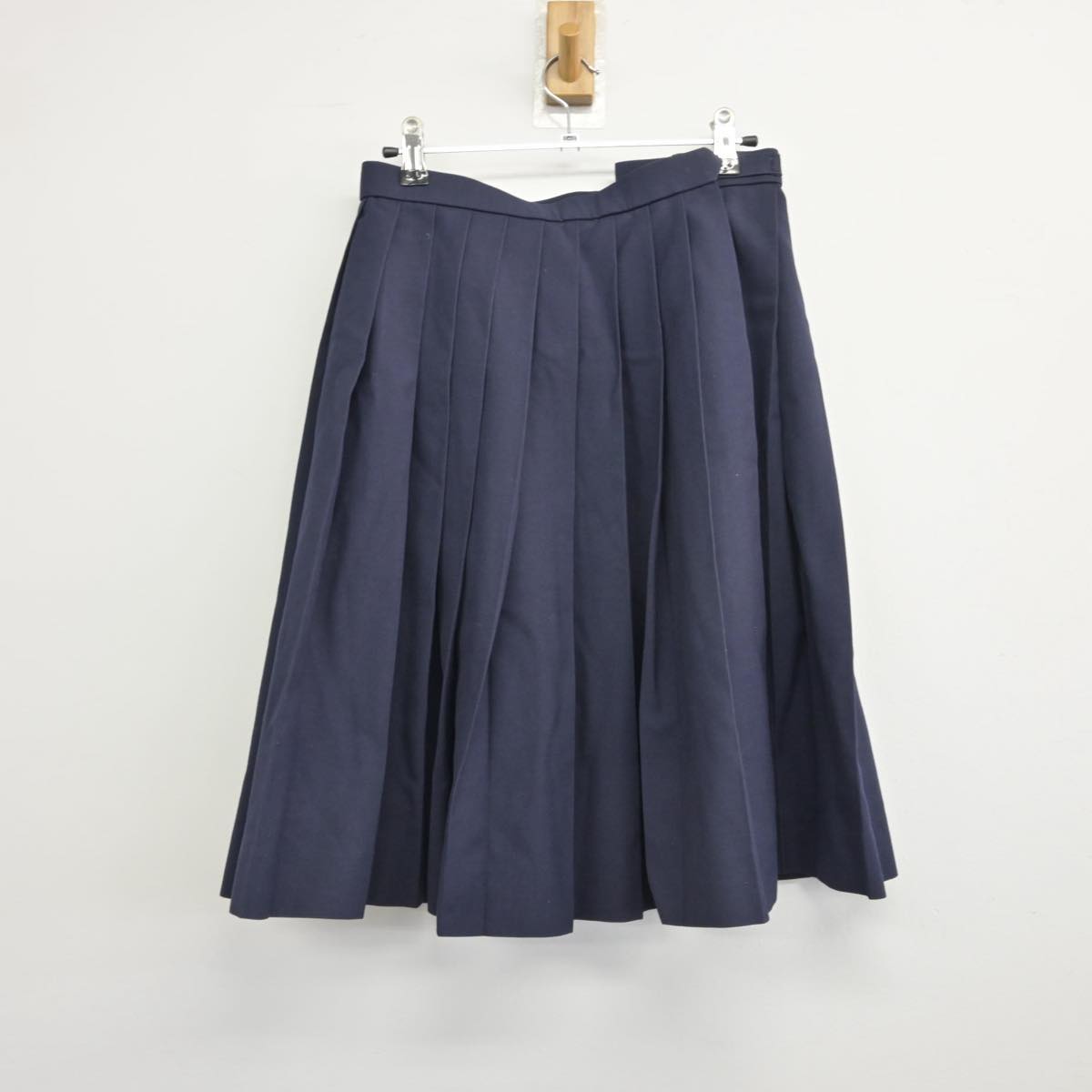 【中古】大阪府 貝塚市立第一中学校 女子制服 3点（セーラー服・スカート）sf031353