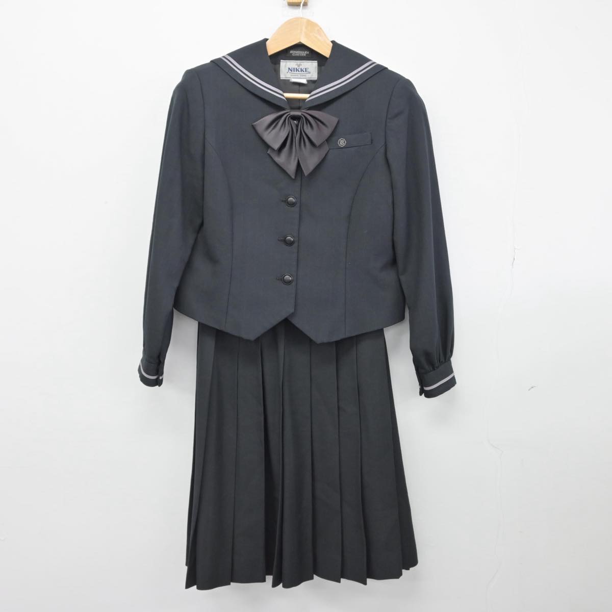 【中古】愛知県 名古屋女子大学高等学校 女子制服 3点（セーラー服・スカート）sf031367