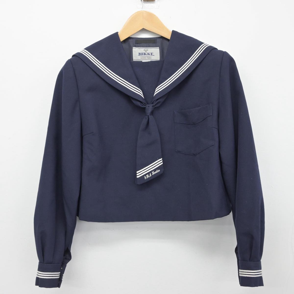 【中古】北海道 上磯中学校 女子制服 2点（セーラー服・スカート）sf031395