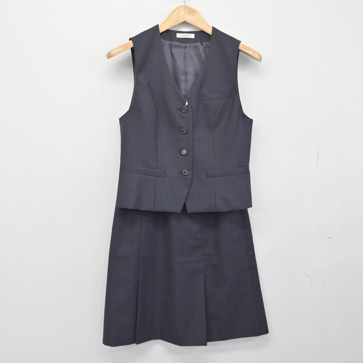 【中古】 事務服 女子制服 3点（ベスト・スカート・ズボン）sf031407