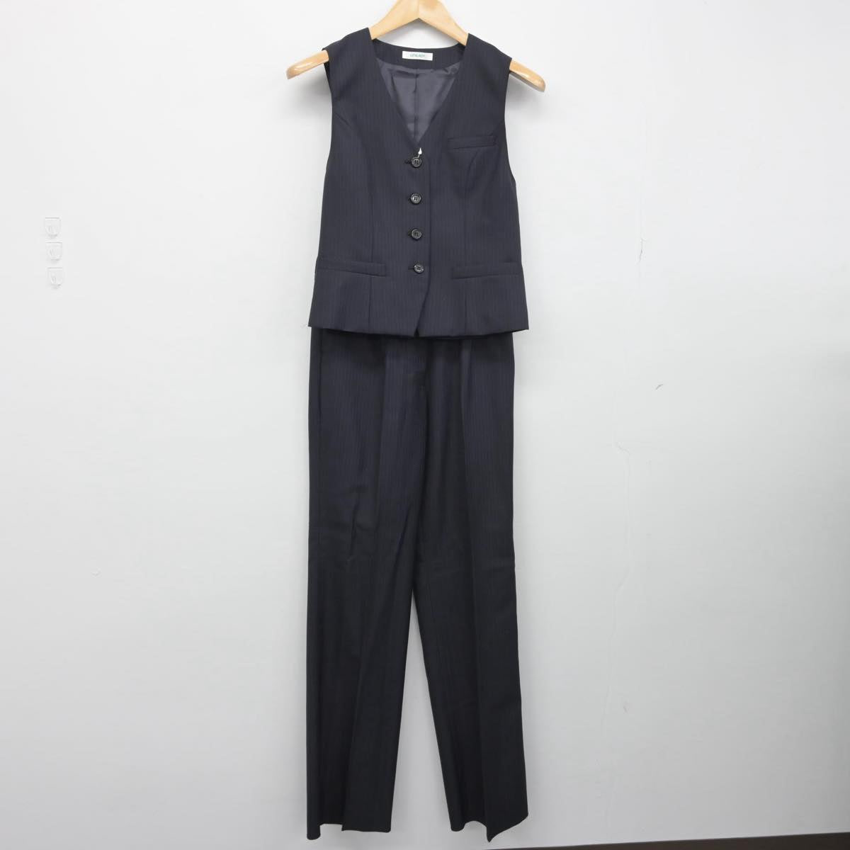 【中古】 事務服 女子制服 3点（ベスト・スカート・ズボン）sf031407