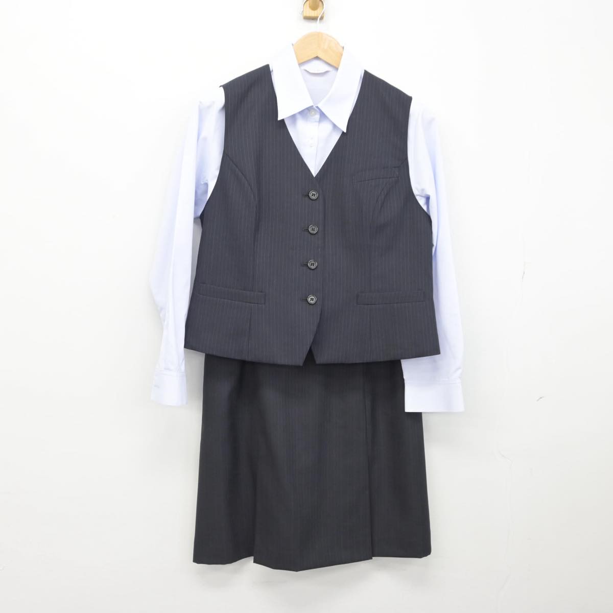 【中古】 事務服 女子制服 3点（ベスト・シャツ・スカート）sf031411