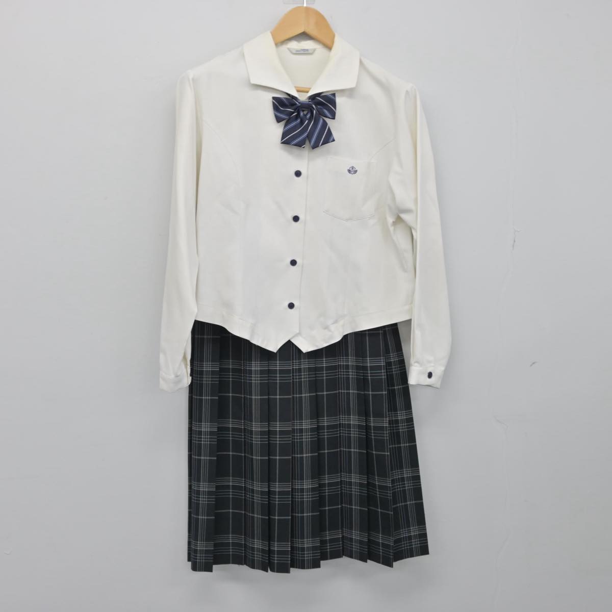 【中古】愛知県 蒲郡東高等学校 女子制服 4点（ブレザー・シャツ・スカート）sf031429