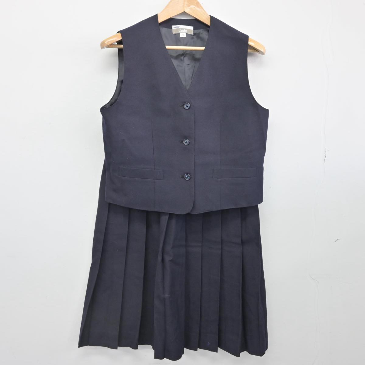 【中古】埼玉県 朝霞高等学校 女子制服 4点（ブレザー・ベスト・スカート）sf031471