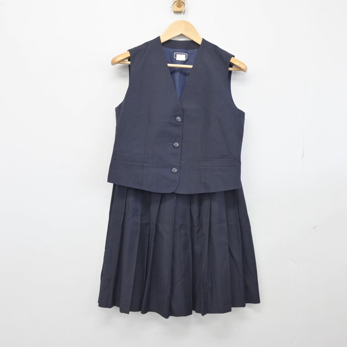 【中古】埼玉県 朝霞高等学校 女子制服 2点（ベスト・スカート）sf031473