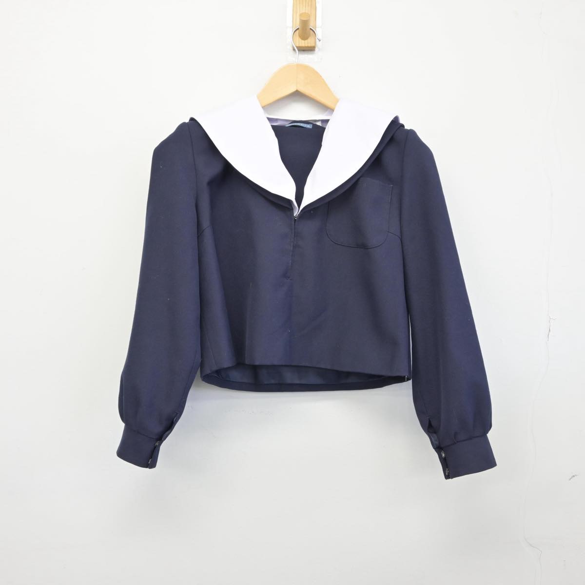 【中古】岐阜県 岐阜市立加納中学校 女子制服 2点（セーラー服・スカート）sf031480