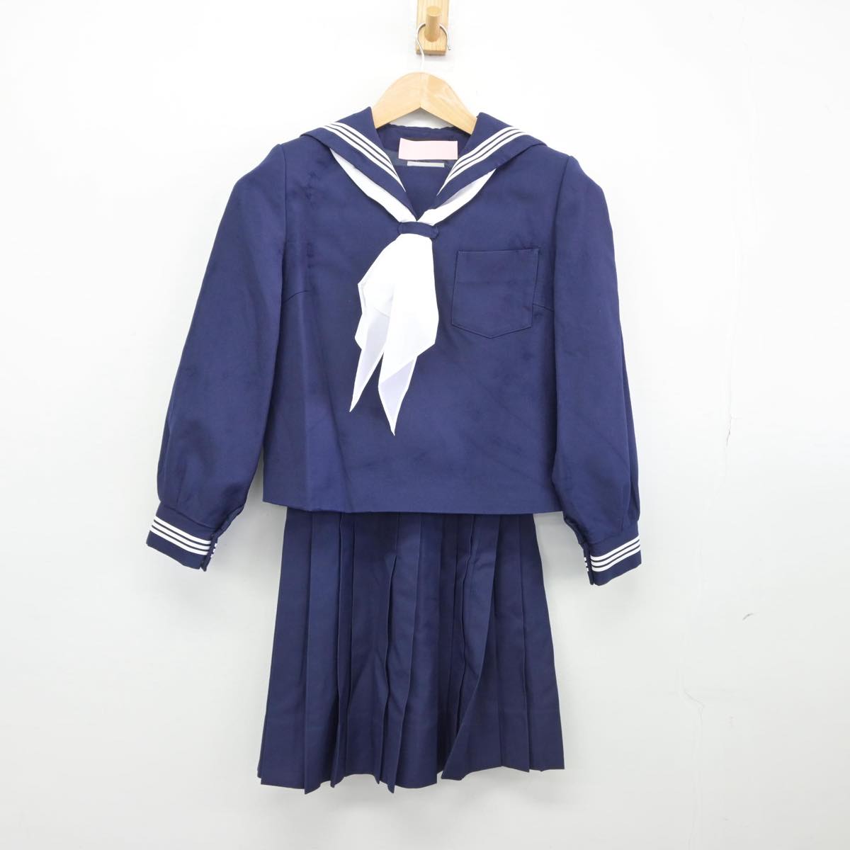 【中古】京都府 京都女子中学校・高等学校 女子制服 3点（セーラー服・スカート）sf031528