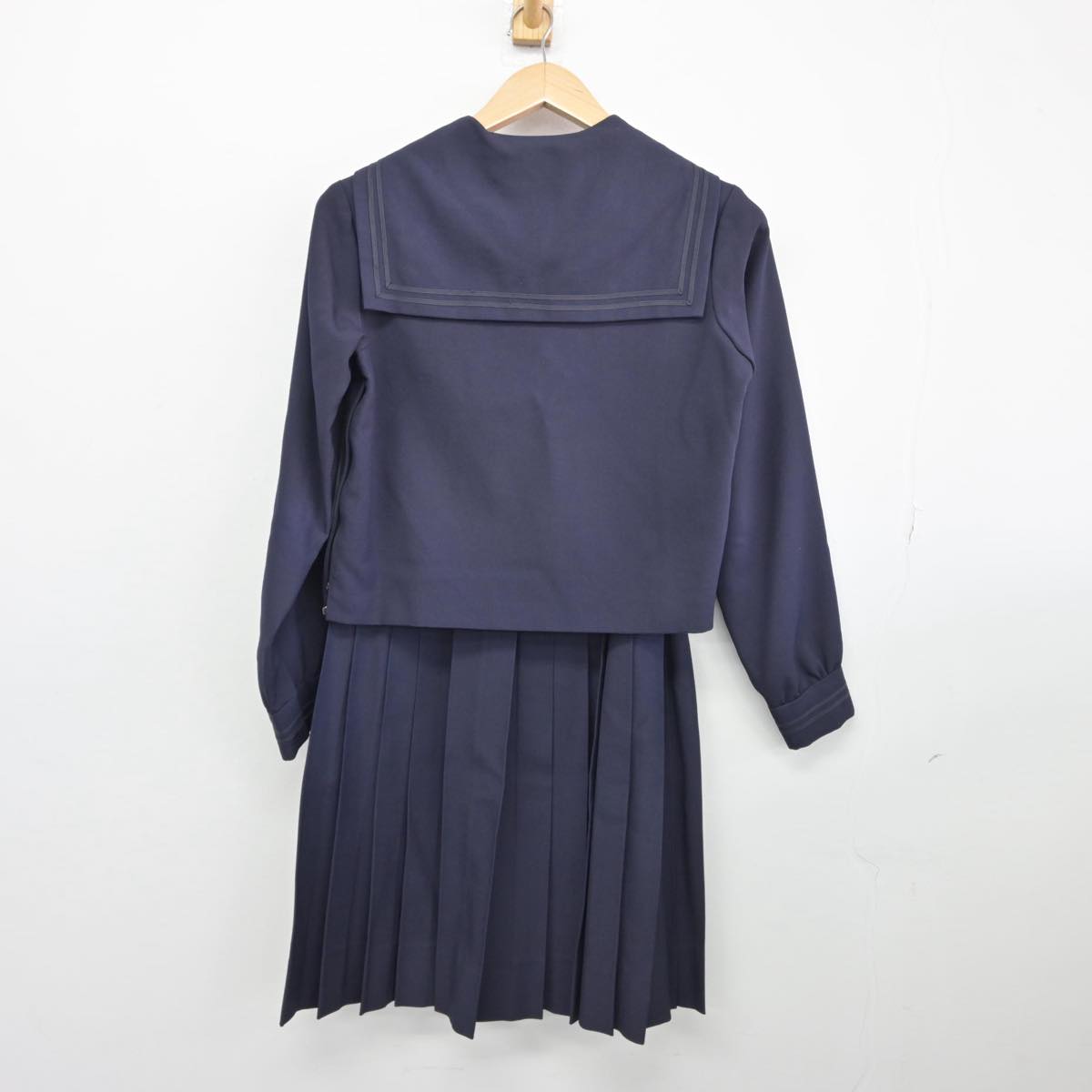 【中古】東京都 田園調布学園中等部・高等部 女子制服 2点（セーラー服・スカート）sf031548