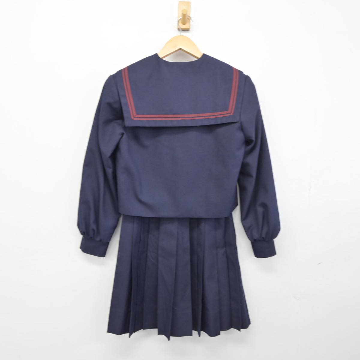 【中古】大阪府 津久野中学校 女子制服 3点（セーラー服・スカート）sf031580