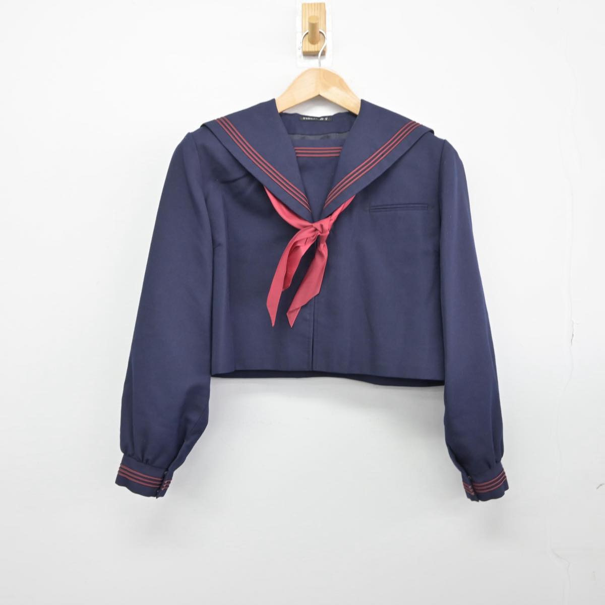 【中古】福岡県 福岡教育大学附属福岡小学校 女子制服 3点（セーラー服・ジャンパースカート）sf031695