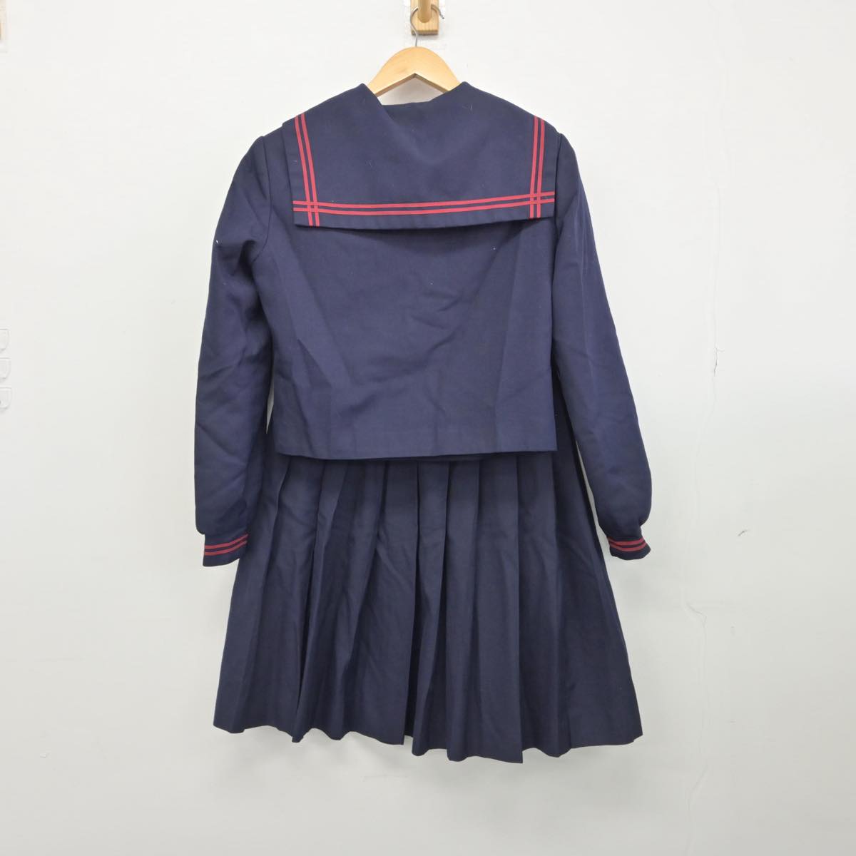 【中古】福島県 郡山第一中学校 女子制服 3点（セーラー服・スカート）sf031710