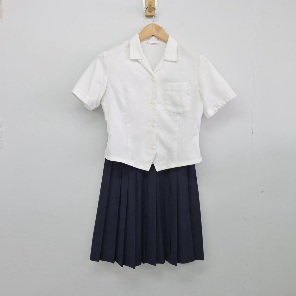 【中古】愛媛県 拓南中学校 女子制服 2点（シャツ・スカート）sf031764