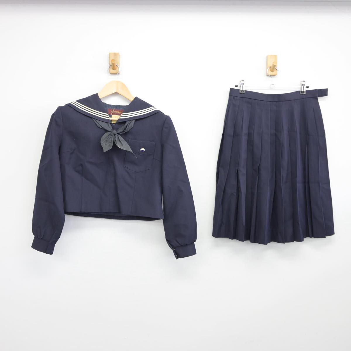 【中古】北海道 札幌啓成高等学校 女子制服 3点（セーラー服・スカート）sf031831