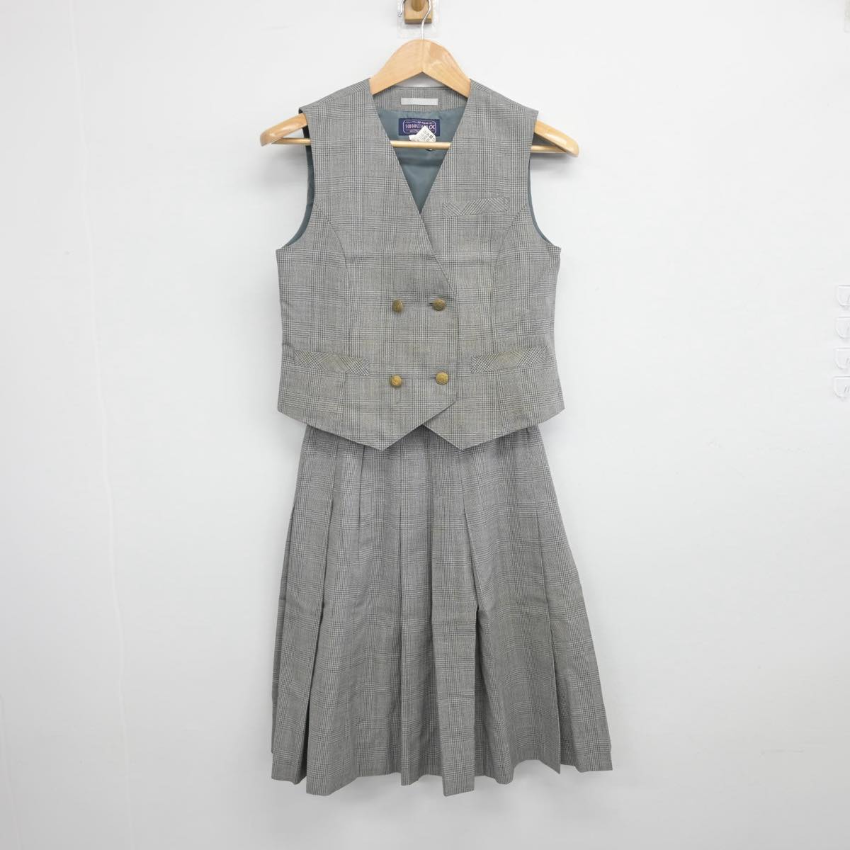 【中古】北海道 北海道芽室高等学校 女子制服 2点（ベスト・スカート）sf031853