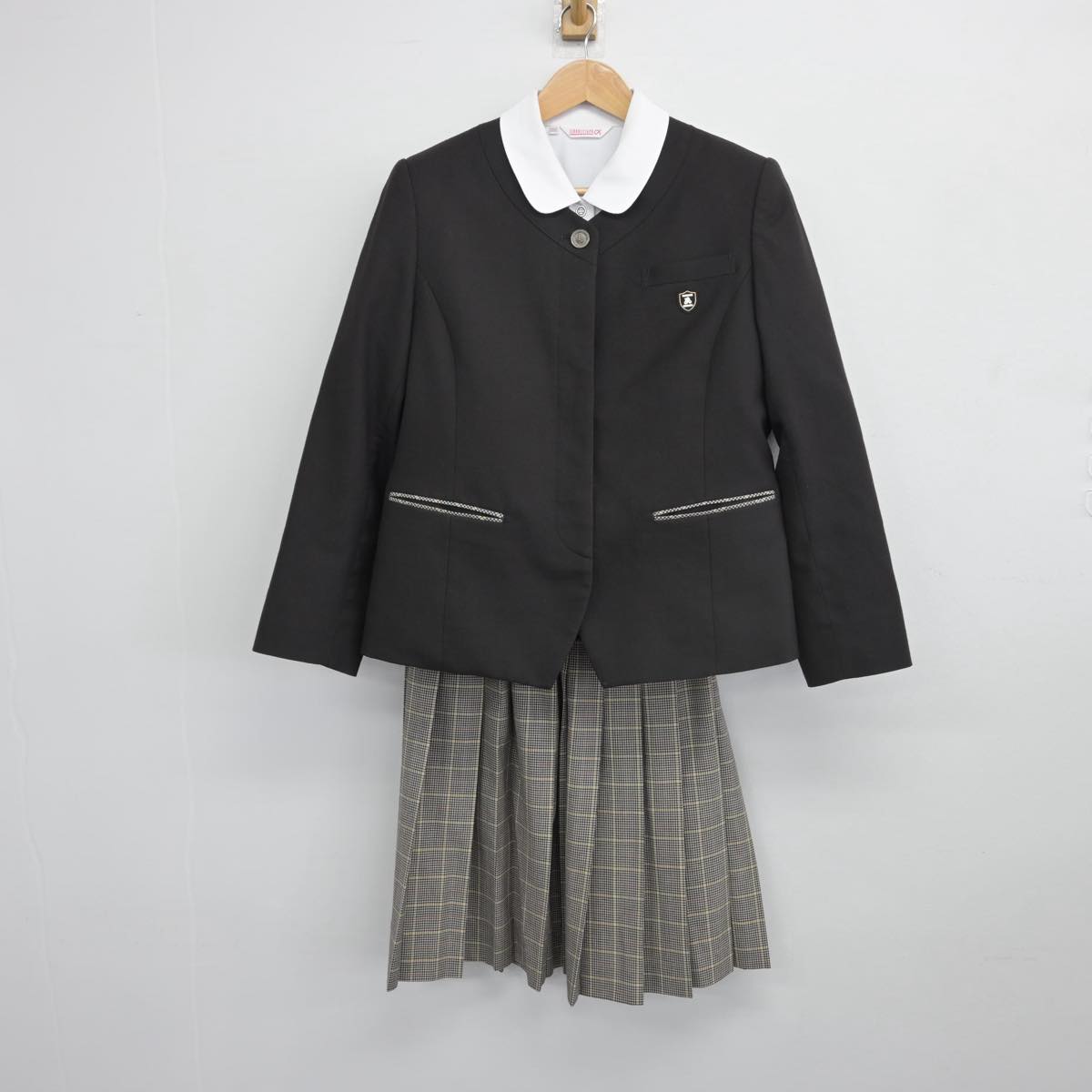 【中古】福岡県 私立久留米学園高等学校 女子制服 4点（ブレザー・シャツ・ニット・スカート）sf031883