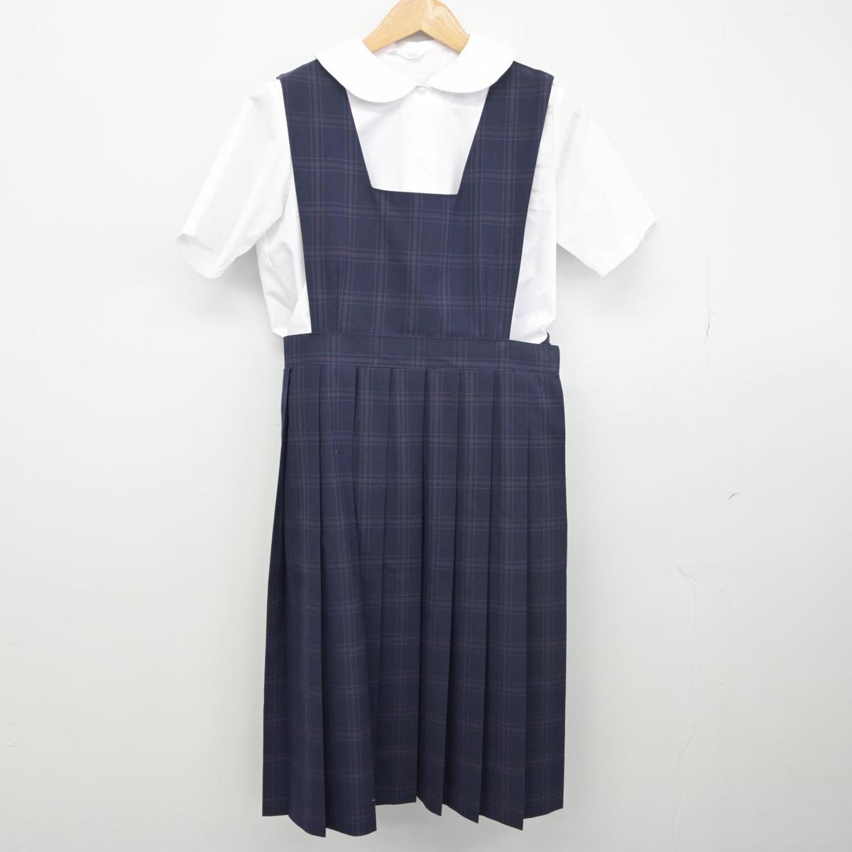 【中古】福岡県 福岡市立第二中学校 女子制服 2点（シャツ・ジャンパースカート）sf031961