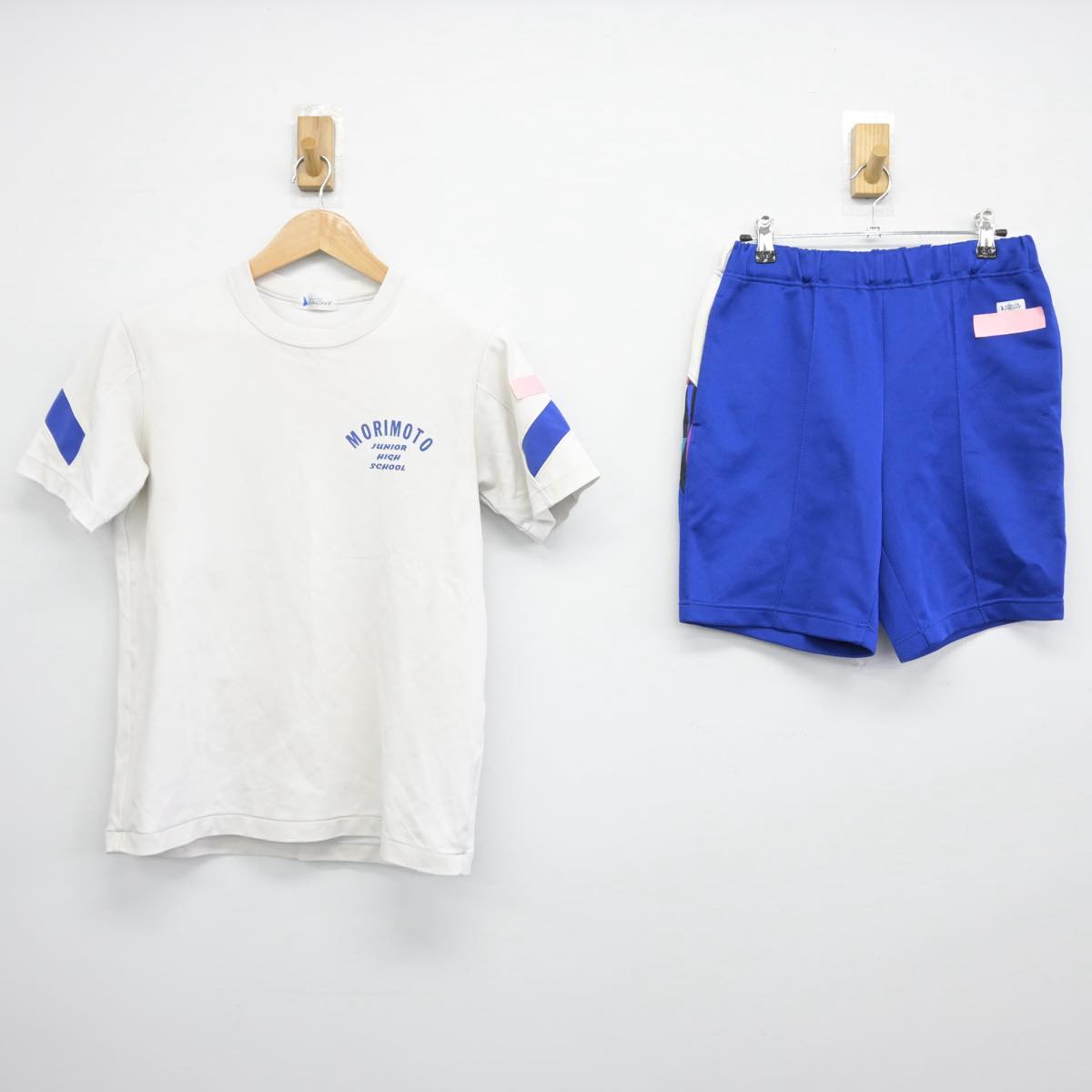 【中古】石川県 森本中学校 女子制服 2点（体操服 上・体操服 下）sf031966