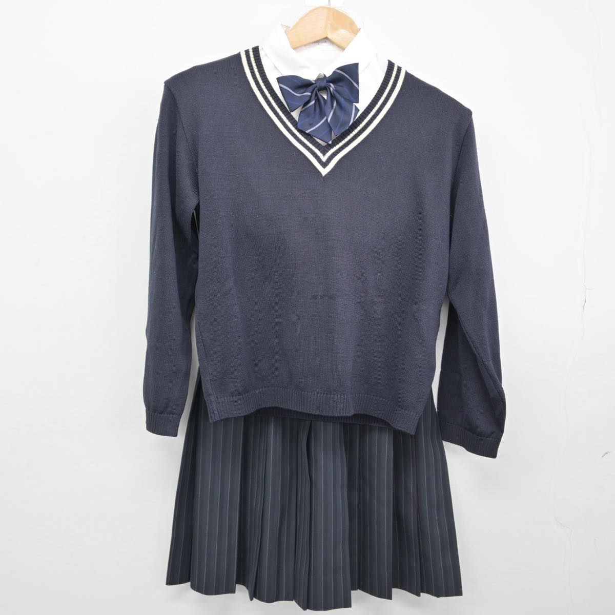 【中古】大阪府 大阪薫英女学院高等学校 女子制服 6点（ブレザー・ニット・シャツ・スカート）sf031983