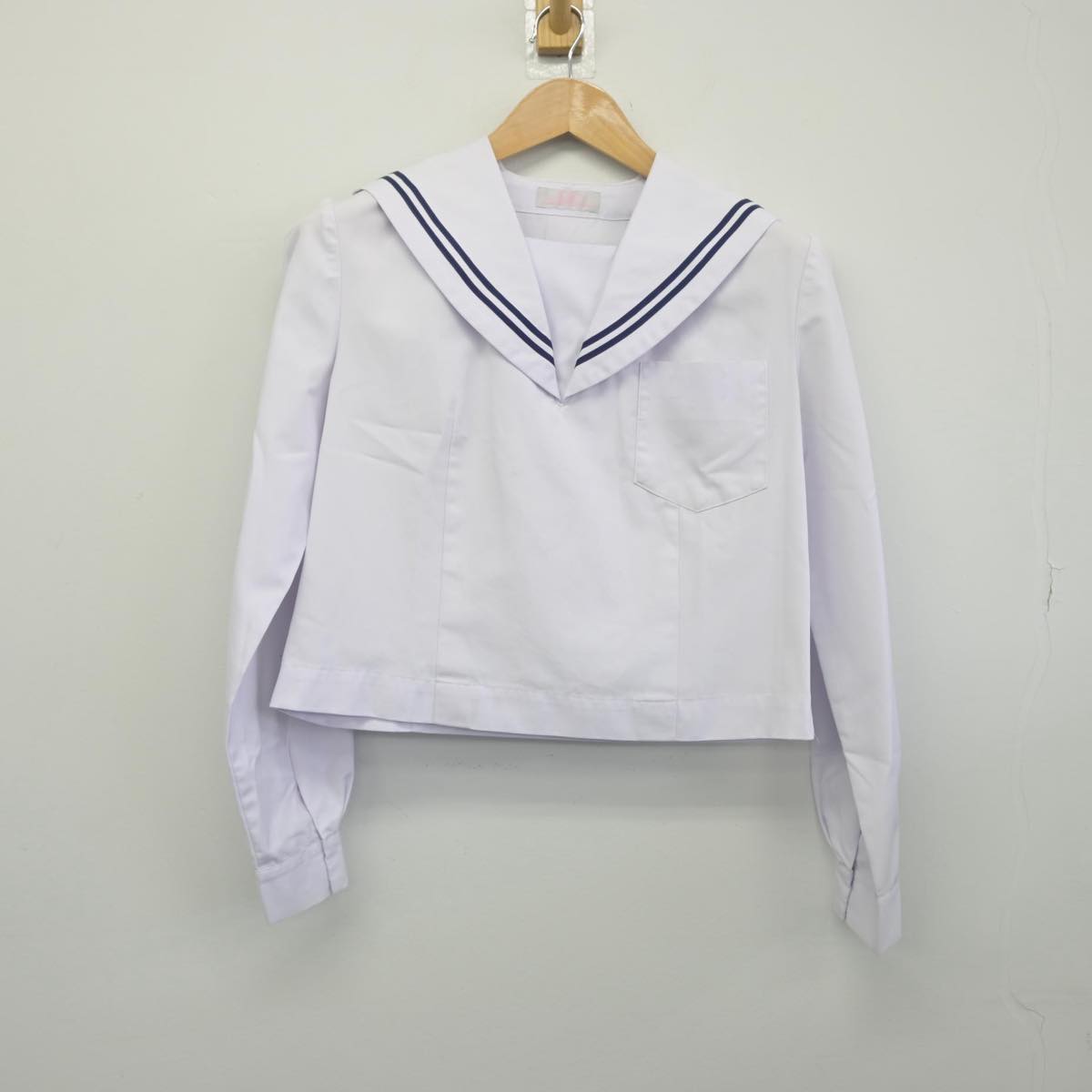 【中古】 学校名不明 女子制服 2点（セーラー服・スカート）sf032033