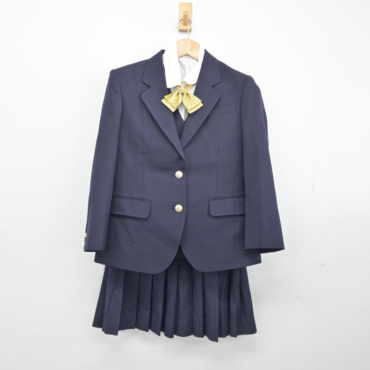 【中古】東京都 千代田女学園中学校 女子制服 7点（ブレザー・ベスト・シャツ・スカート）sf032048