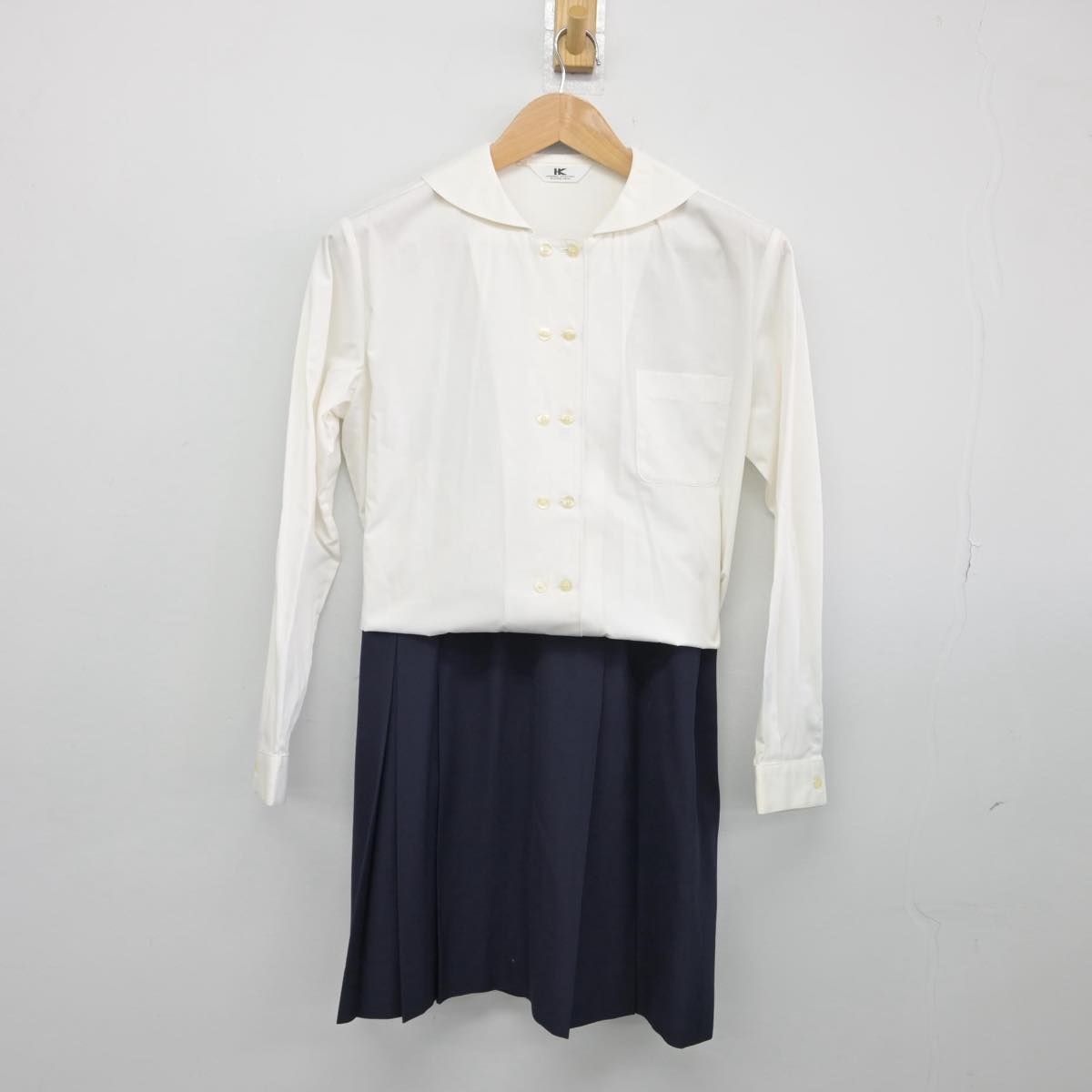 【中古】岡山県 明誠学院高等学校 女子制服 2点（シャツ・スカート）sf032070