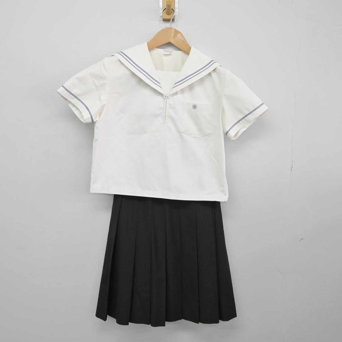 【中古】愛知県 名古屋女子大学高等学校 女子制服 2点（セーラー服・スカート）sf032077