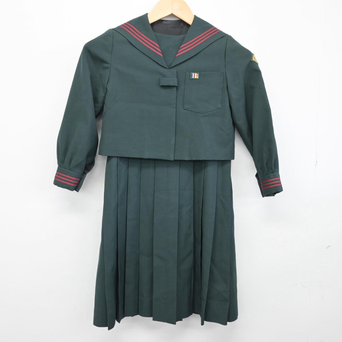 【中古】千葉県 国府台女子学院 小学部 女子制服 2点（セーラー服・部活ユニフォーム 下）sf032093