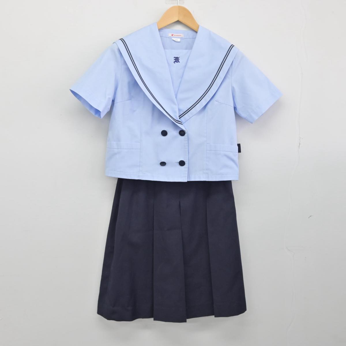 【中古】青森県 青森北高等学校 女子制服 2点（セーラー服・スカート）sf032126