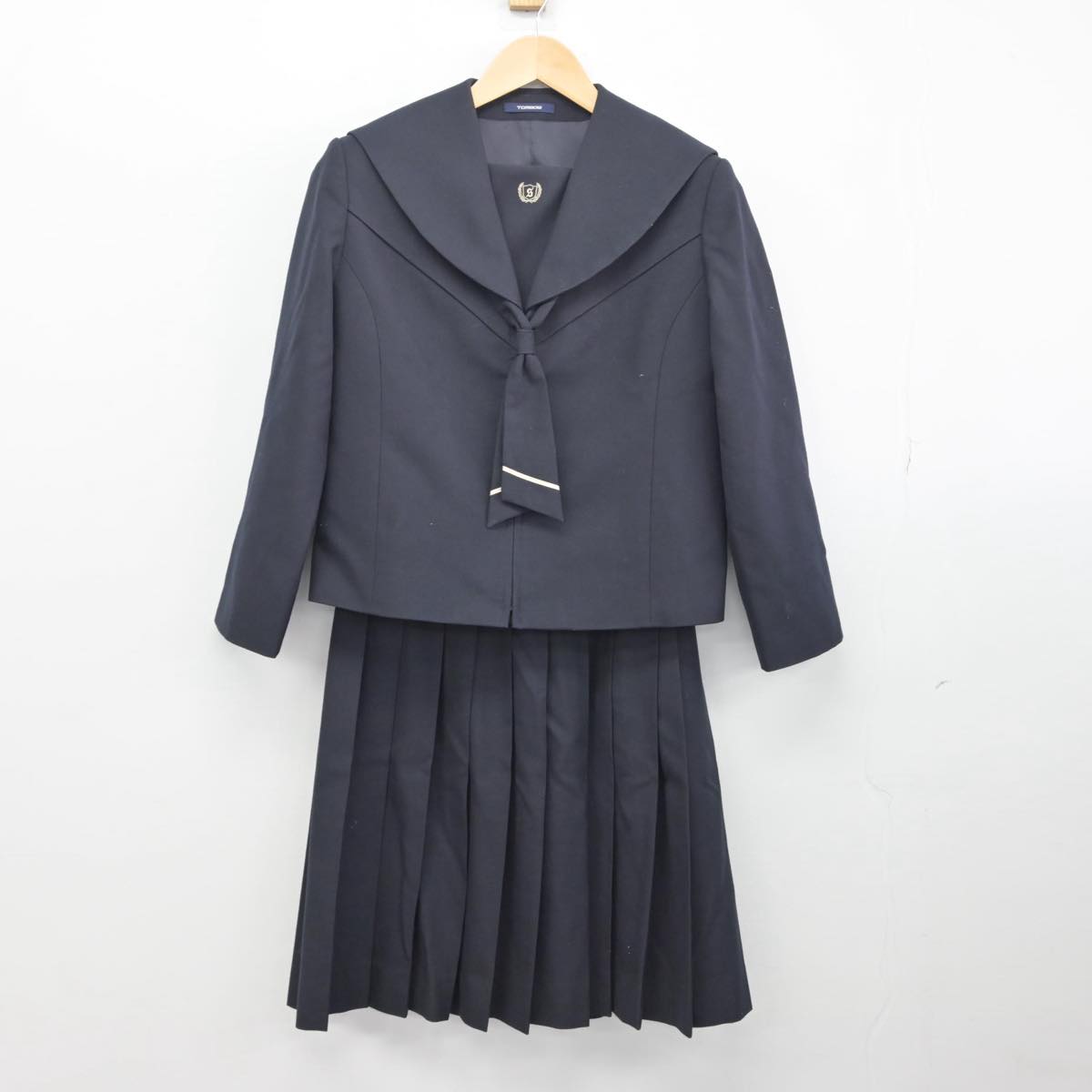 【中古】青森県 新城中学校 女子制服 3点（セーラー服・スカート）sf032127