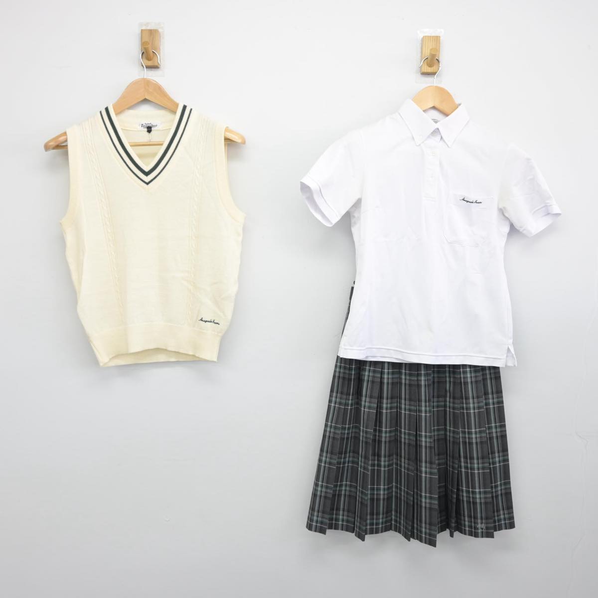 【中古】兵庫県 尼崎稲園高等学校 女子制服 4点（シャツ・ニットベスト・スカート）sf032136