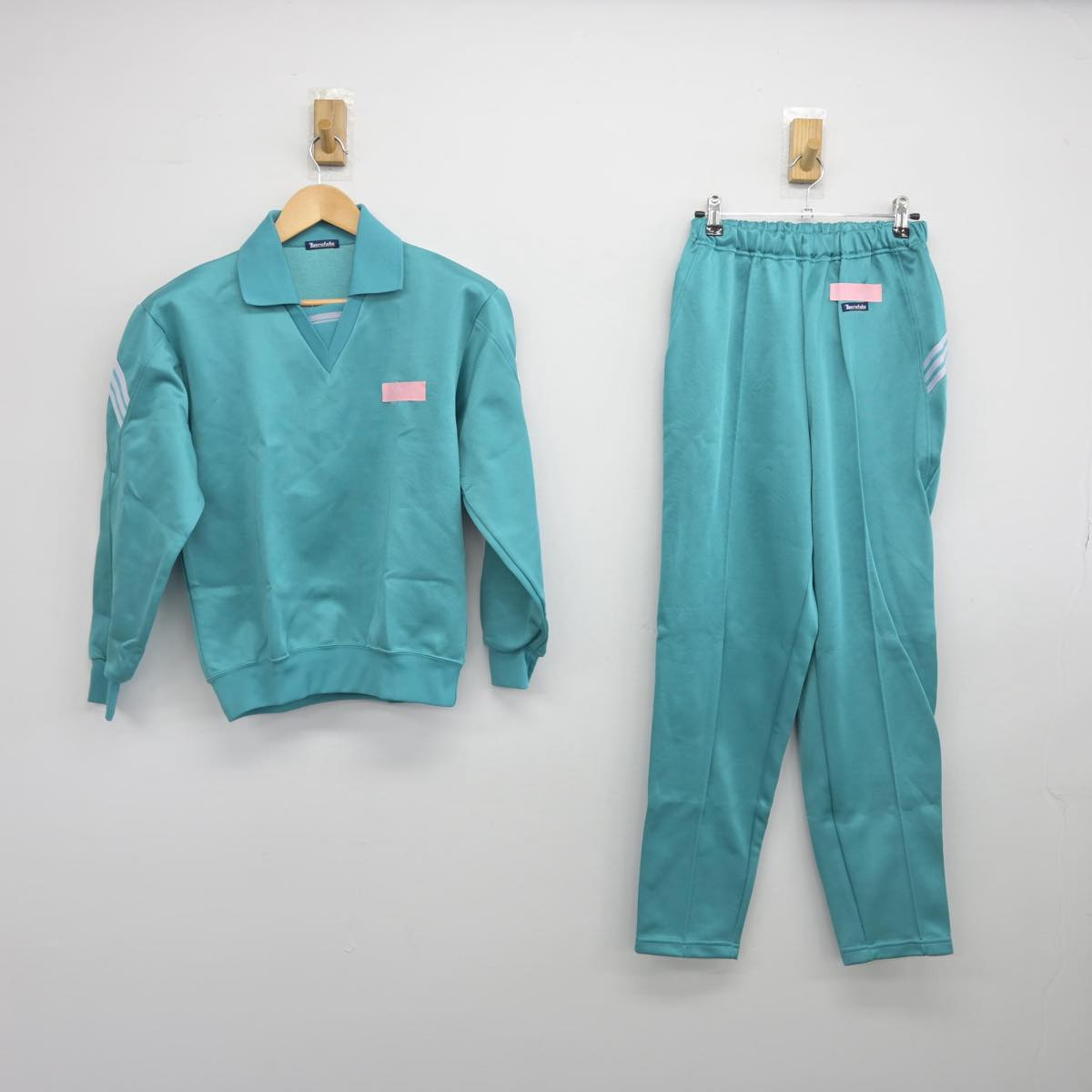 【中古】宮城県 尾道北高等学校 女子制服 2点（ジャージ 上・ジャージ 下）sf032196