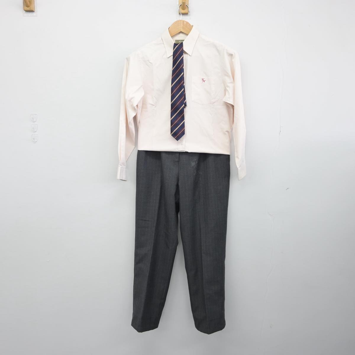 【中古】千葉県 柏の葉高等学校 女子制服 3点（シャツ・ズボン）sf032205