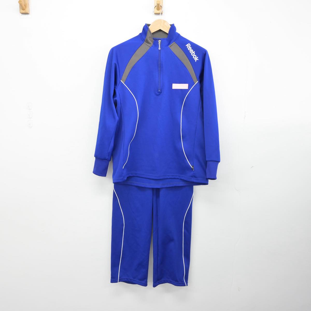 【中古】千葉県 柏の葉高等学校 女子制服 2点（ジャージ 上・ジャージ 下）sf032207