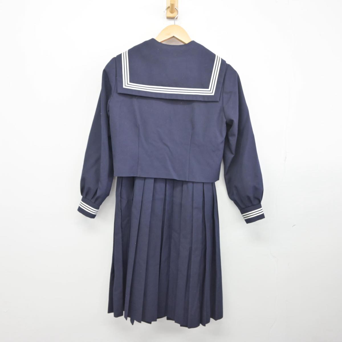 【中古】千葉県 市川第三中学校 女子制服 3点（セーラー服・ジャンパースカート）sf032297