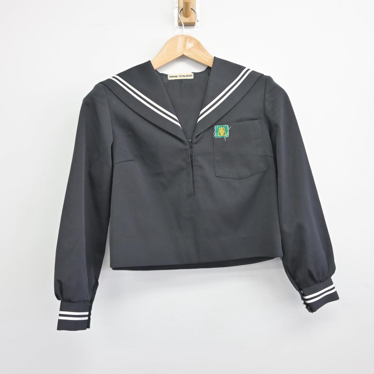 【中古】静岡県 北上中学校 女子制服 2点（セーラー服・スカート）sf032312