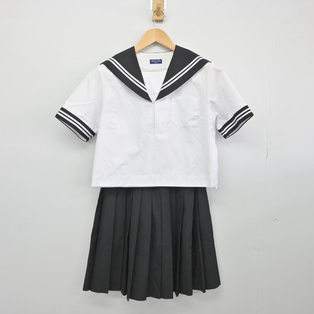 【中古】静岡県 北上中学校 女子制服 2点（セーラー服・スカート）sf032316